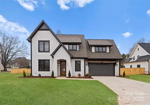 19405 Coachmans Trce, Cornelius, NC 28031