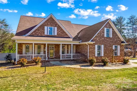 138 Buffalo Creek Dr, Statesville, NC 28677