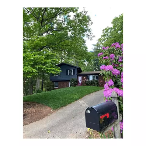 37 Brookcliff Dr, Asheville, NC 28804