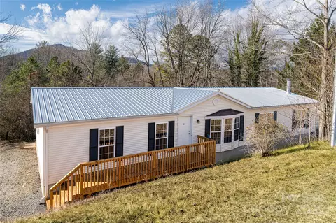 107 Cole Rd, Leicester, NC 28748