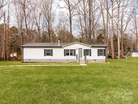 236 Sailwinds Rd, Mooresville, NC 28115