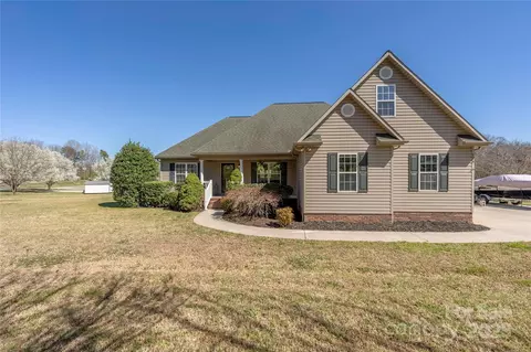 125 Round Tuit Ln, Mount Ulla, NC 28125