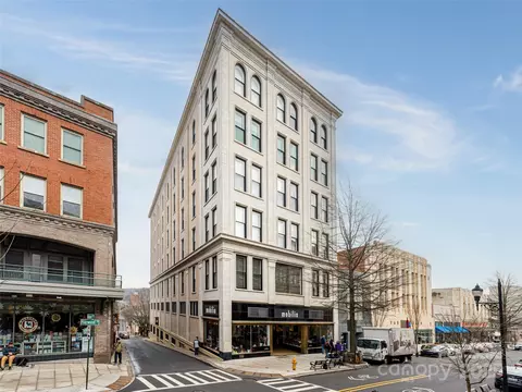 84 W Walnut 604 St #604, Asheville, NC 28801