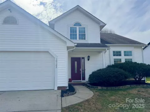 10122 Ashley Farm Dr, Matthews, NC 28105