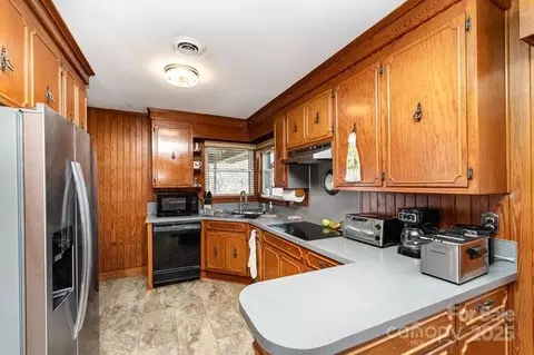 4386 Section House Rd, Hickory, NC 28601 photo 10