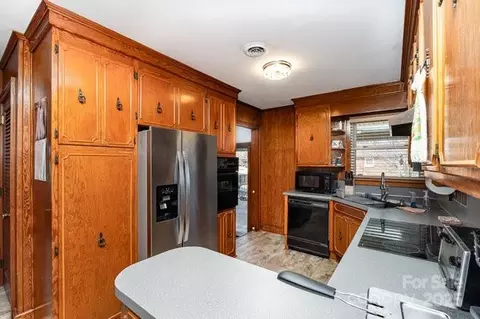 4386 Section House Rd, Hickory, NC 28601 photo 11