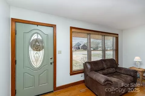4386 Section House Rd, Hickory, NC 28601 photo 4