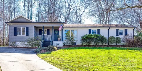 228 Lakeview Dr, Belmont, NC 28012