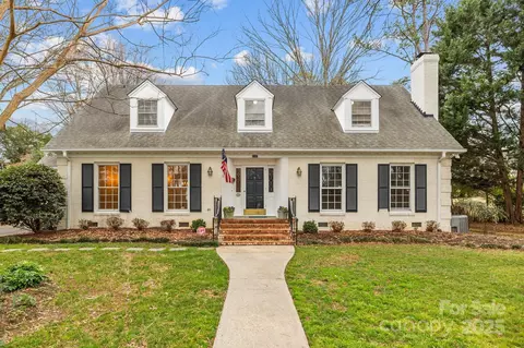 3107 Cloverfield Rd, Charlotte, NC 28211