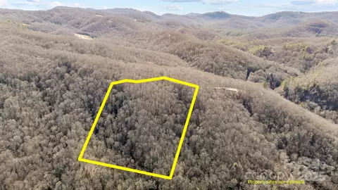 Leafy Knoll Circle, Glenville, NC 28736