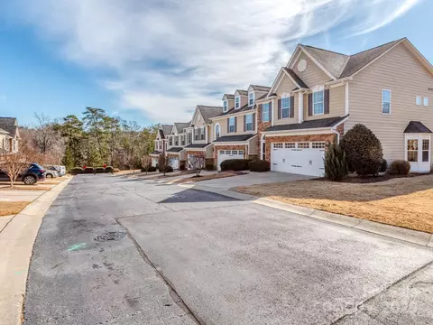 506 Sailview Dr, Fort Mill, SC 29708 photo 3