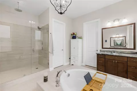 Bath - 6022 Candlestick Ln, Lancaster, SC 29720 photo 2 of 5