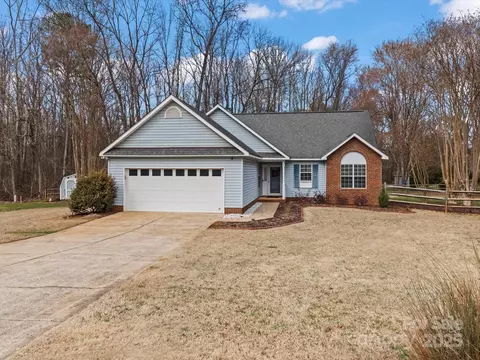 12701 Cypress Springs Rd, Huntersville, NC 28078