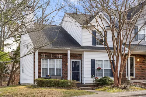 736 Mountainwater Dr, Charlotte, NC 28262