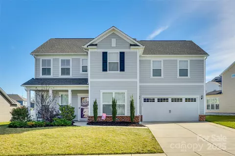 8478 Mccullough Club Dr, Fort Mill, SC 29715