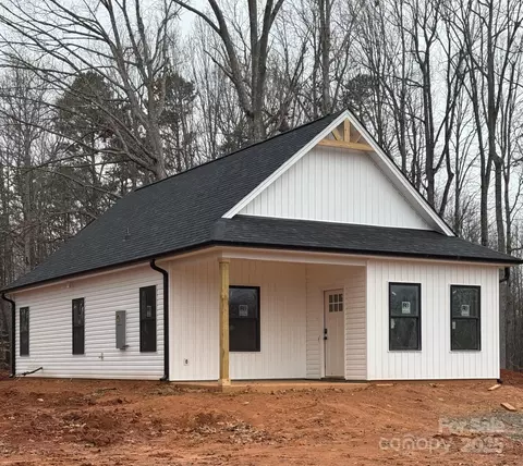 635 Academy St, Cleveland, NC 27013