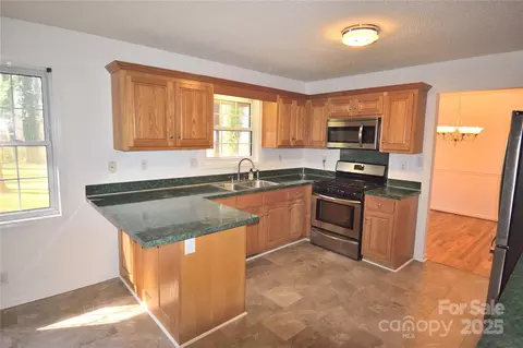 Kitchen - 405 Forest Dr, Salisbury, NC 28147 photo 3 of 4