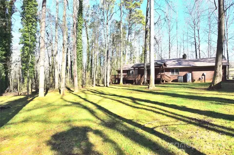Exterior - 405 Forest Dr, Salisbury, NC 28147 photo 3 of 6
