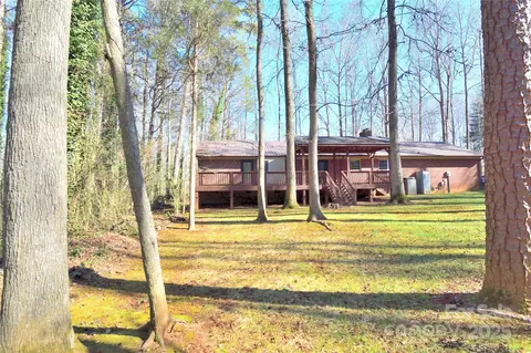Exterior - 405 Forest Dr, Salisbury, NC 28147 photo 4 of 6
