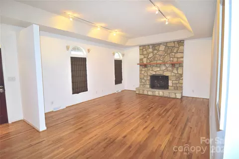 Living - 405 Forest Dr, Salisbury, NC 28147 photo 1 of 3