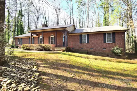 405 Forest Dr, Salisbury, NC 28147