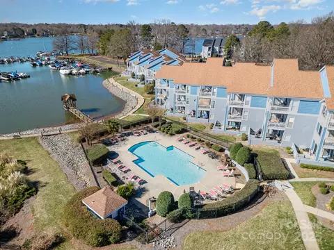 1008 SW 8 Dr #8, Davidson, NC 28036