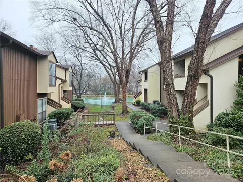 7319 Winery Ln, Charlotte, NC 28227