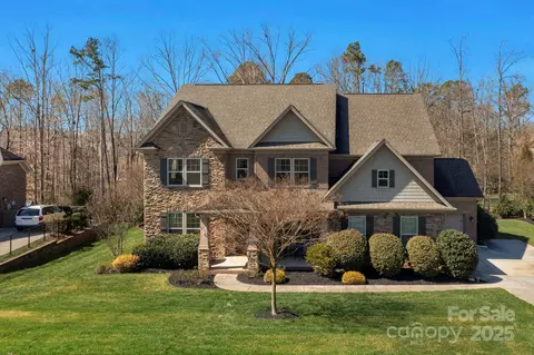 4004 Tremont Dr, Indian Trail, NC 28079