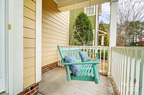 13527 Davidson Place Dr, Davidson, NC 28036 photo 2