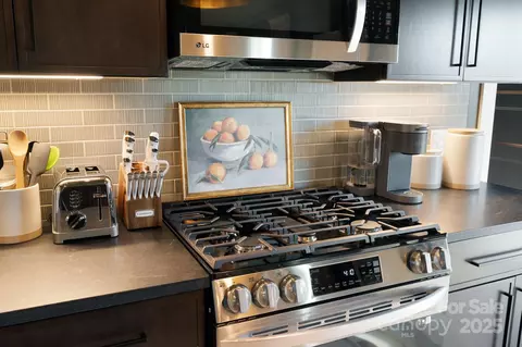 Kitchen - 295 Split Pine Cv, Clyde, NC 28721 photo 6 of 9