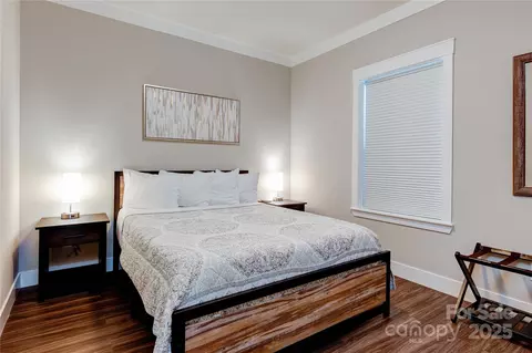 Bedroom - 115 Cascade Ridge Rd, Fairview, NC 28730 photo 6 of 10