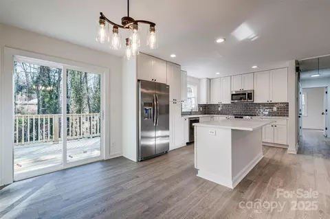 1522 Wickham Ln, Charlotte, NC 28208