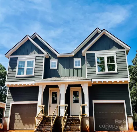 2526 Elkwood Cir, Charlotte, NC 28205