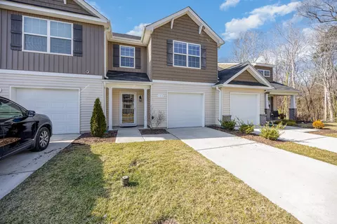 122 Red Plum Ln, Jamestown, NC 27282