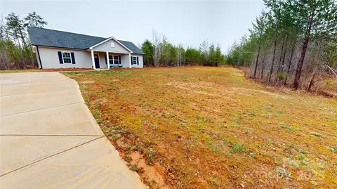 2883 Good Rd, Clover, SC 29710 photo 2
