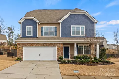 16831 Cozy Cove Rd, Charlotte, NC 28278