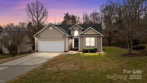 2801 Parkwest Dr, Albemarle, NC 28001
