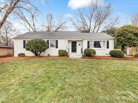 3215 Frederick Pl, Charlotte, NC 28210
