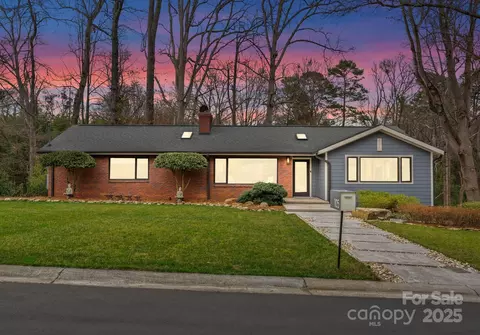 105 Hillside Dr, Davidson, NC 28036 photo 38