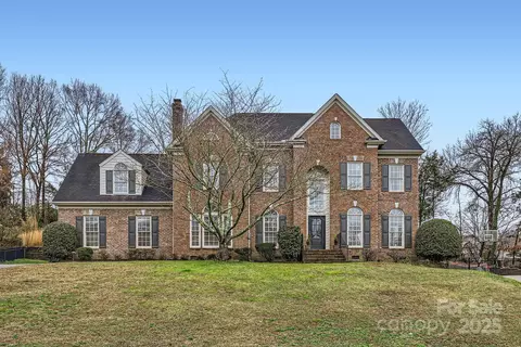 131 Sardis Pointe Rd, Matthews, NC 28105