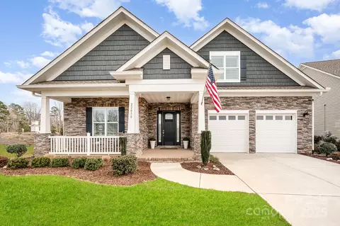 22030 Molly Harper Dr, Cornelius, NC 28031