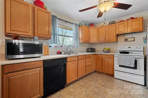 Kitchen - 9257 Mull Rd, Vale, NC 28168 photo 1 of 2