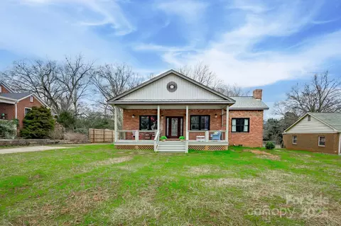 408 Hudson St, Winnsboro, SC 29180