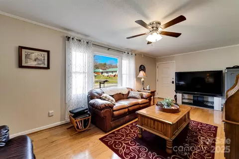 Living - 45 Hill Top Dr, Sylva, NC 28779 photo 1 of 4