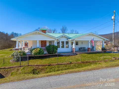 Exterior - 45 Hill Top Dr, Sylva, NC 28779 photo 3 of 18