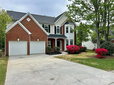 11339 Fox Hill Dr, Charlotte, NC 28269