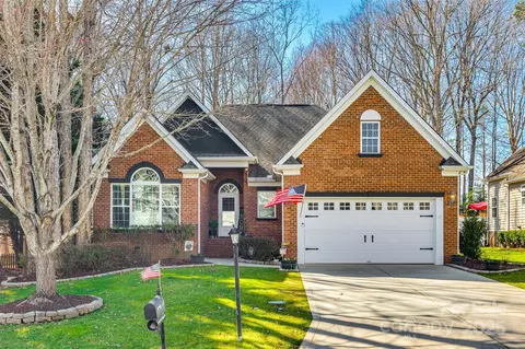 2131 Eskridge Ter, Lake Wylie, SC 29710