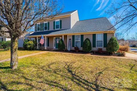 102 Brewster Ct, Mooresville, NC 28115