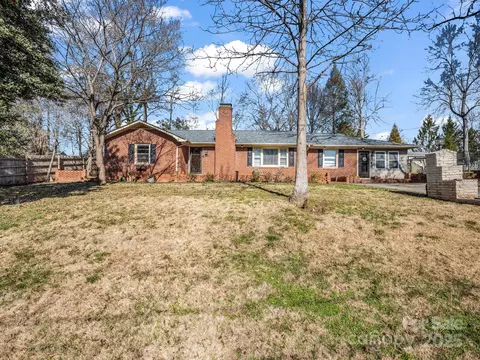 142 Fernwood Cir, Rutherfordton, NC 28139