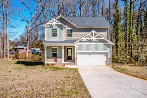 955 General Hoke Dr, Lincolnton, NC 28092